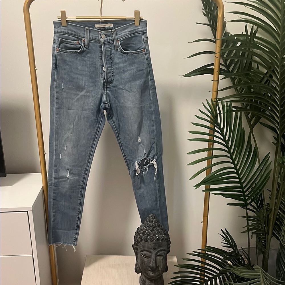 Distressed Blue Levi’s Wedgie Skinny Jeans - Button fly